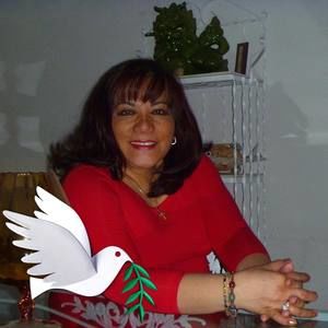 Meet your Posher, Evelyn afable